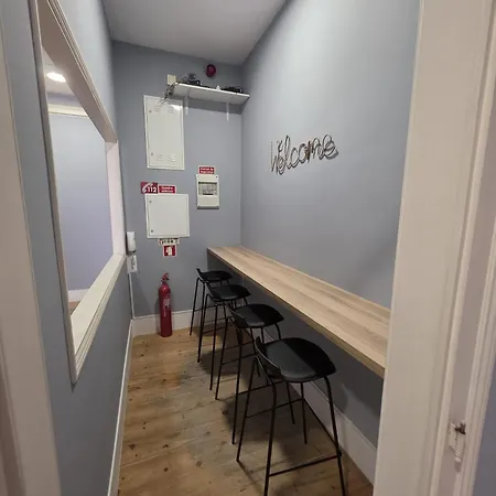 Проживание в семье Almirante Homes - 6 *
